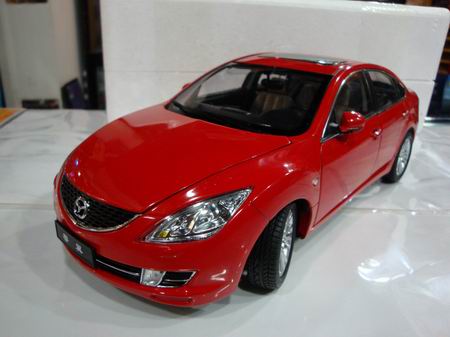 Модель 1:18 Mazda 6 - red