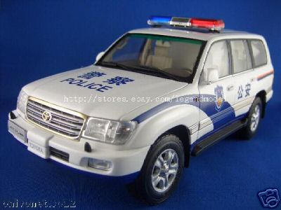 toyota land cruiser police car 18TLCRPOLICE Модель 1:18