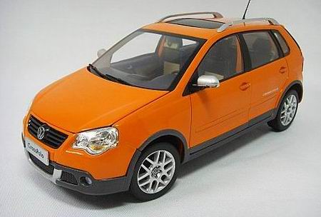 Модель 1:18 Volkswagen Polo Cross Sport - orange