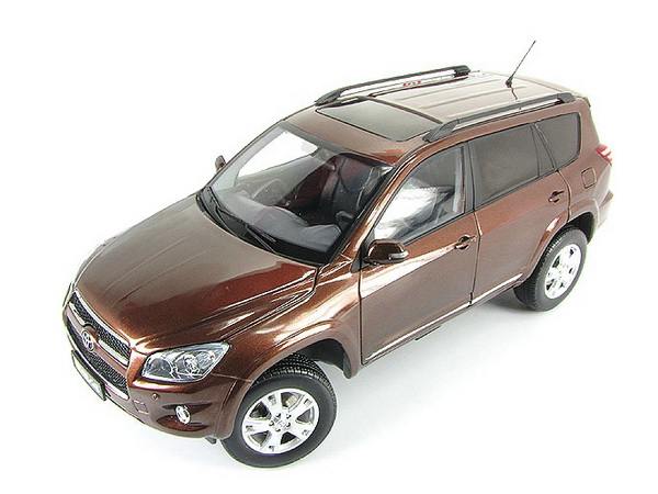 Модель 1:18 Toyota RAV4 - brown