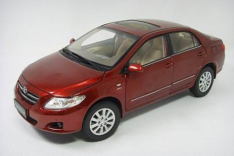 Модель 1:18 Toyota Corolla Altis - red met