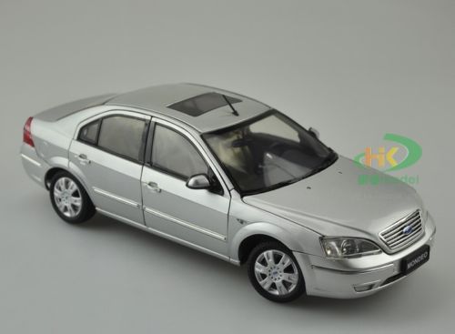 ford mondeo - silver CPM18230 Модель 1:18