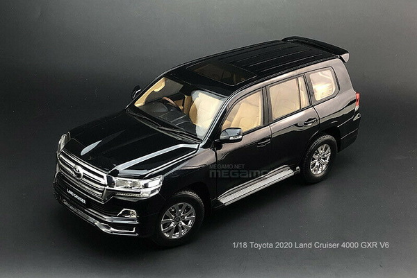 Модель 1:18 Toyota Land Cruiser LC200 2020 4000 VXR V6 - Black