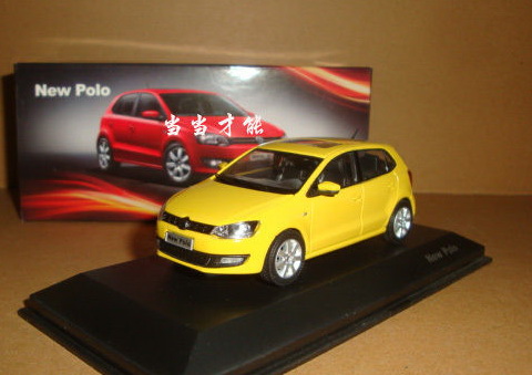 Модель 1:43 Volkswagen New Polo - yellow