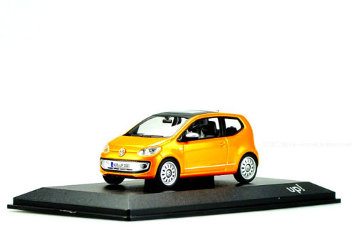 Модель 1:43 Volkswagen UP - orange