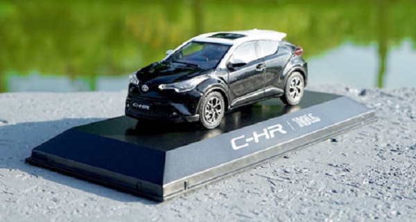 Honda C-HR - black/white CPM43296B Модель 1:43