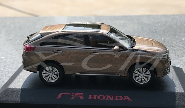 Модель 1:43 Honda Avancier - gold