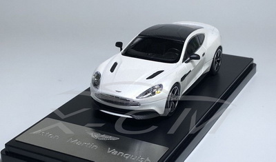 Модель 1:43 Aston Martin Vanquish - white