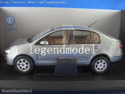 Модель 1:18 Volkswagen Polo Jinqu grey