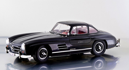 Модель 1:12 Mercedes-Benz 300SL Gullwing - black