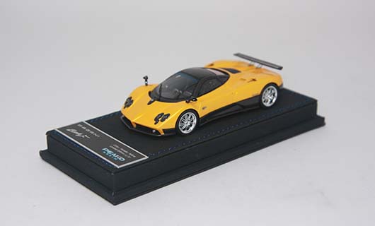 Модель 1:43 Pagani Zonda F - yellow/black carbon