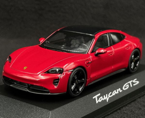 Модель 1:43 Porsche Taycan GTS 2022 - Carmine Red