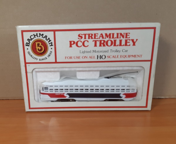 Модель 1:87 Streamline PCC Trolley