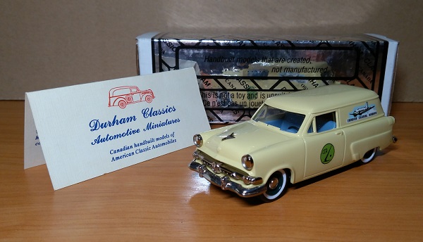 ford courier sedan colonial airways pale - yellow DC-7 Модель 1:43