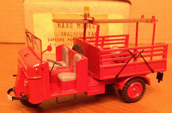 Модель 1:43 Tracteur FAR Sapeurs Pompiers De Clary - red
