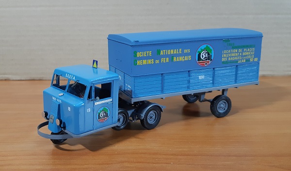 tracteur far deco sceta - blue HM16002 Модель 1:43