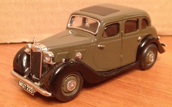 Модель 1:43 MG Y Type Saloon - olive green/black