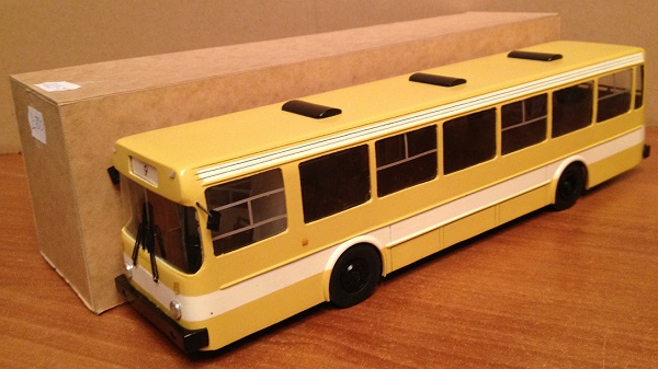 5256 (желтый/белый) L-701 Модель 1:43