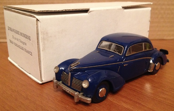 Rosengart Supertrahuit Coupe (Lincoln motor) - blue MA-65 Модель 1:43