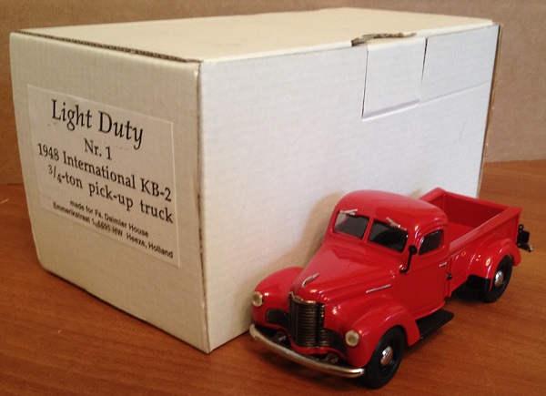 Модель 1:43 International KB-2 3/4-ton PickUp truck (made foe Fa.Daimler House,Holland)