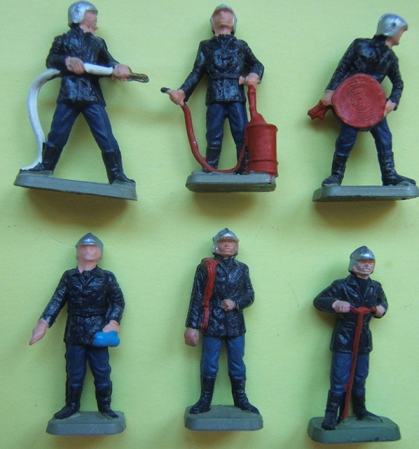 Модель 1:43 Фигурки Пожарные (набор)/Old Fire figures Set
