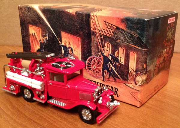 Модель 1:43 Ford AA Fire Engine