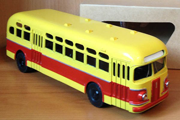 Модель 1:43 154 автобус - жёлтый/краный