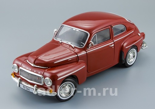 Модель 1:18 Volvo PV 544 - dark red