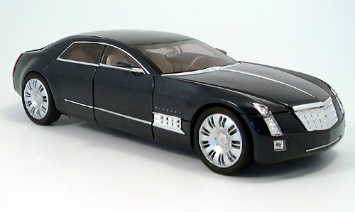 Модель 1:18 Cadillac Sixteen