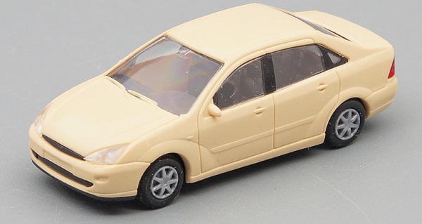Модель 1:87 Ford Focus Stufenheck - beige