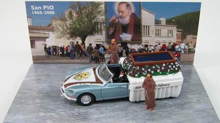 Citroen DS Special 1968 - Funerale di Padre Pio 1968 (диорама) RIO4229/2P Модель 1:43
