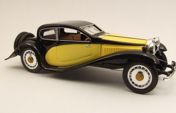 Модель 1:43 Bugatti T50 - Yellow/black