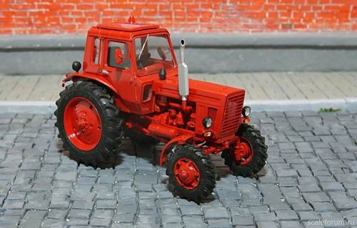 Модель 1:43 МТЗ-82 «Беларусь» трактор колёсный - красный