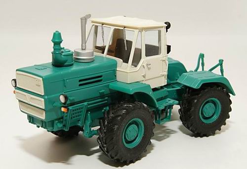 Т-150К трактор - зелёный RTM-T150 Модель 1:43