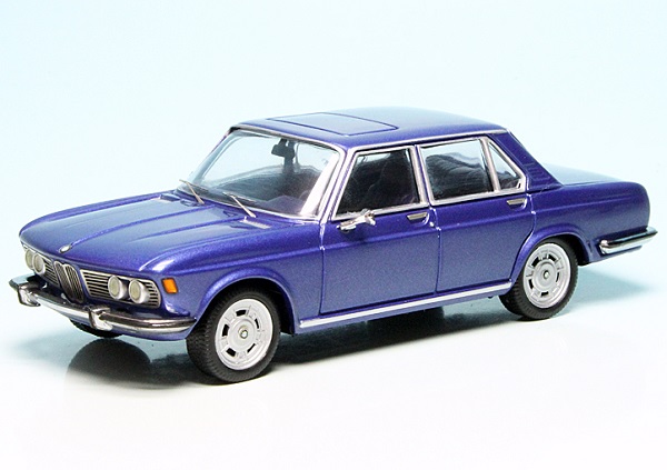 bmw 2500 sedan blue-metallic 002331 Модель 1:43