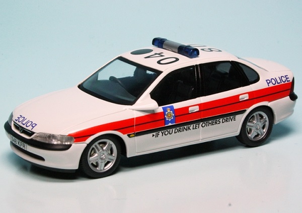 Vauxhaull Vectra B notchback (1995) (Opel) "Police Lancashire"