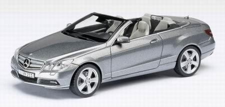 Модель 1:43 Mercedes-Benz E-class (A207) Convertible - silver