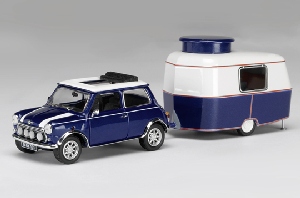 Модель 1:43 Mini Cooper с прицепом-дачей - blue/white