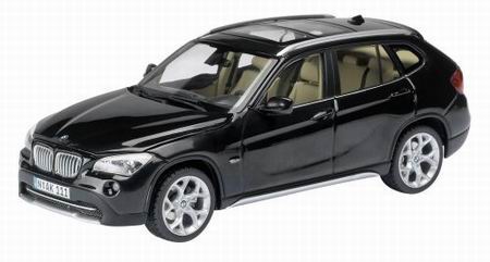 Модель 1:43 BMW X1 (E84) - saphir black