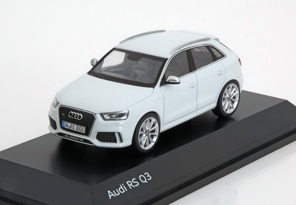Модель 1:43 Audi RS Q3 - White