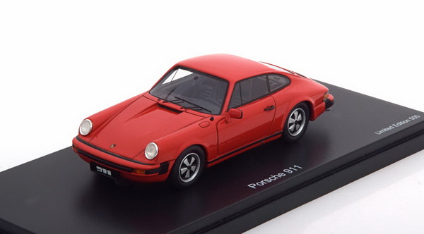 Porsche 911 Coupe - red (L.E.500pcs) 8912 Модель 1:43