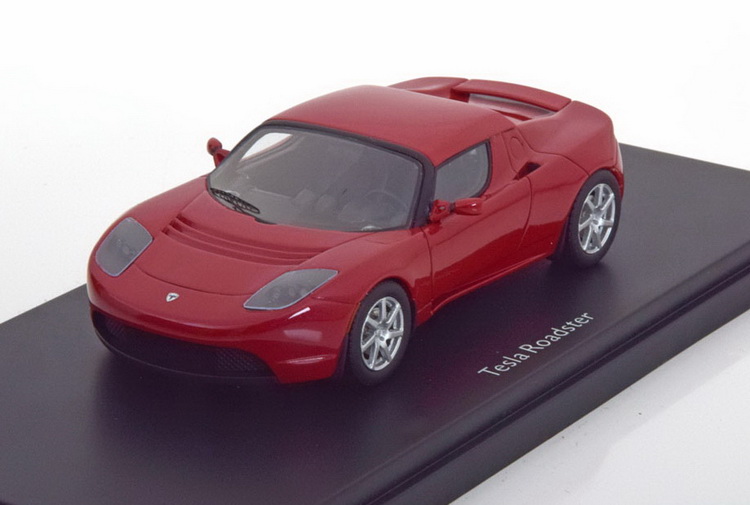 Модель 1:43 Tesla Roadster - red