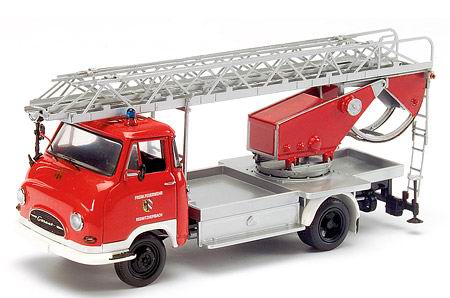 Модель 1:43 Hanomag Garant пожарная лестница