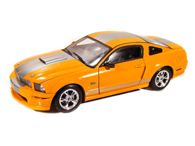Модель 1:18 Shelby GT - orange