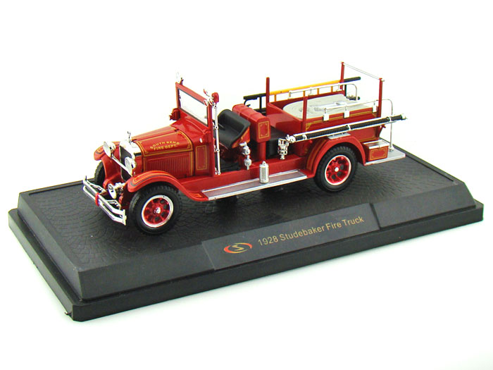 Модель 1:32 Studebaker Fire Truck - red