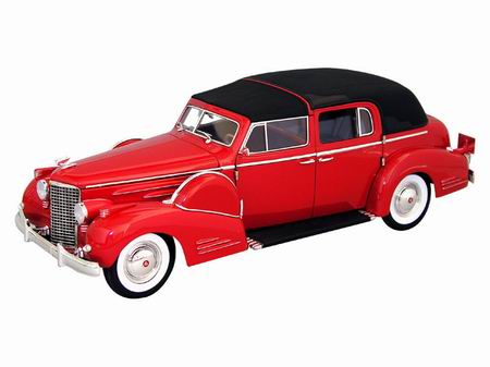 Модель 1:18 Cadillac V16 Fleetwood - red