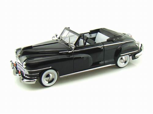 Модель 1:18 Chrysler New Yorker - black