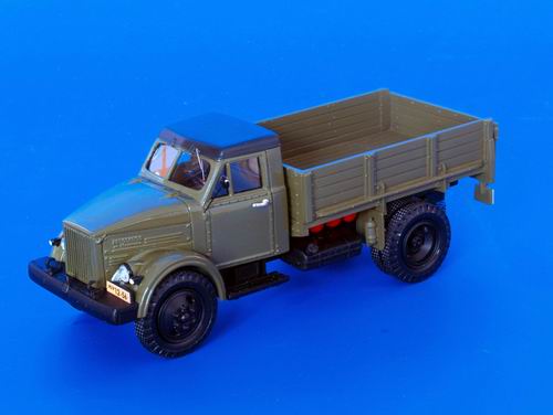 Модель 51Б Бортовой на сжиженном газе / 51b truck SL029A-3 Модель 1:43