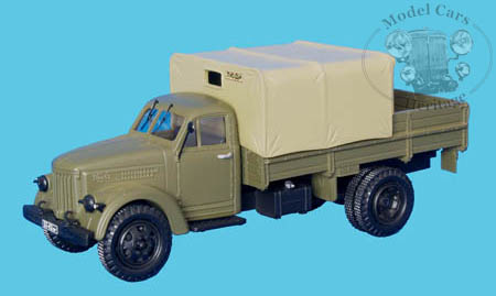 Модель 1:43 УралЗиС-355М бортовой полутент, военный / Ural-ZiS 355M Military Truck