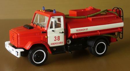 Модель 1:43 Автоцистерна пожарная (шасси ЗиЛ-433362)